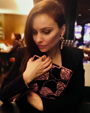 Mina Tander Instagram - •
The most quiet moment of the

@berlinale 

Thank you

@giorgioarmani 
@olelynggaardcopenhagen 
@ninajensenstyling