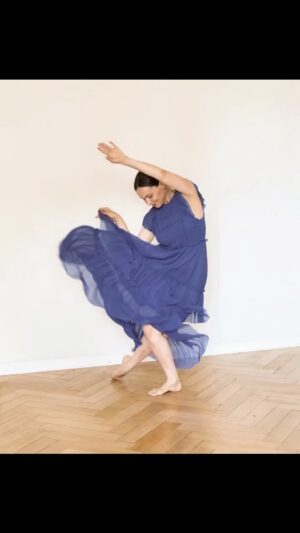 Mina Tander Instagram - •
08/08 🦁🌞

I hold the Lion’s Paw
Whenever I dance.

 #thegiftbyhafiz #lionsgate #exballerina

@mirjam_knickriem 📷 💗 
@gabriellemiaou 💄