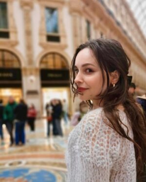 Mina Tander Instagram - •
#april so far