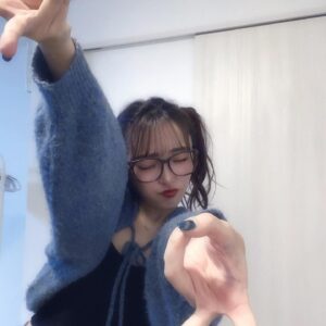 Minami Instagram - 何枚目が好き〜？💙🤍