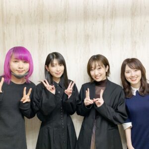 Minori Chihara Instagram - 劇場アニメ『ガディガルズ』上映イベント

2022年10月19日、劇場アニメ『ガディガルズ』の上映イベントに出演しました。

私はこの作品で、あらゆる電子機器を奴隷に変えられる、電気人間のサイバーパンク役を演じています。

上映イベントにはスチームパンク役の田所あずさちゃん、アナウンサーの八木美佐子さんと登壇させていただきました。

監督のでぃーきぃーさんも現場に駆けつけてくださって、私が出演している『天上天下』や『サムライガン』が好きだったと聞いたときはとてもびっくりしました！

『ガディガルズ』は、でぃーきぃーさんがゼロから企画して、原作、監督、脚本、キャラクター開発もすべてご自分の手で創られたそう。

可愛らしいヒーローがただ活躍するというわけではなく、人の暗い部分にもスポットが当てられていて、一つひとつのストーリーをどう受け止め、どう解釈するべきか、考えさせられるポイントがたくさんある作品です。

サイバーパンク以外にも兼ね役でたくさんのキャラクターを演じさせていただき、とても良い経験をさせていただきました。

それと、今回の上映イベントは以前所属していたホリプロインターナショナルさんから声をかけていただいたお仕事だったので、それも嬉しかったです。

ご縁に心から感謝するとともに、これからも精進していきます。

ご来場いただいたみなさん、でぃーきぃーさん、あずさちゃん、八木さん、スタッフのみなさん、本当にありがとうございました🌸

#ガディガルズ