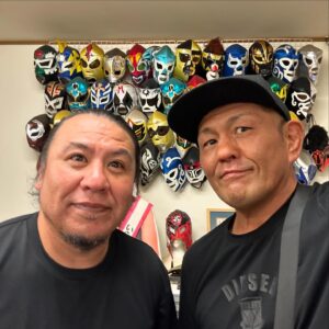 Minoru Suzuki Instagram - MASA-YAN

群馬プロレスカーニバル試合後、少し足を伸ばしてMAZADAが経営する「ステーキ　まさやん」へ。ここの肉うめーんだよなー！ハラミとヒレをいただきました。仕込みから調理、接客まで1人でこれをやってるってすげーよな！ごちそうさま。また行きます。。