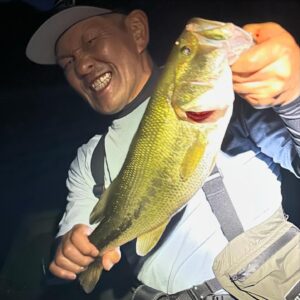 Minoru Suzuki Instagram - 45。

#河口湖 
朝イチにWスィッシャーで一本。45。