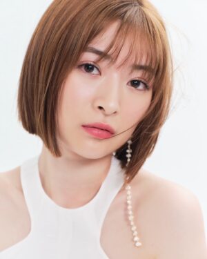 Mio Yuki Instagram - 白でも撮っていただきました🤍

📷@daisuke.ssk
💄@ryo0603
👗@14330k