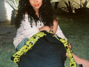 Mirabelle Lee Instagram - hiii !! happy banned books week! <3
to celebrate, join @goldenstatereaders in wrapping our backpacks in caution tape to stand up for our right to access diverse literature. use the #BreakTheTape to show me yours ! 💛 @penamerica