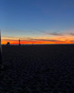 Miranda Ilissa Instagram - Life 🌅 🏝️ 💗🌌❤️‍🔥
