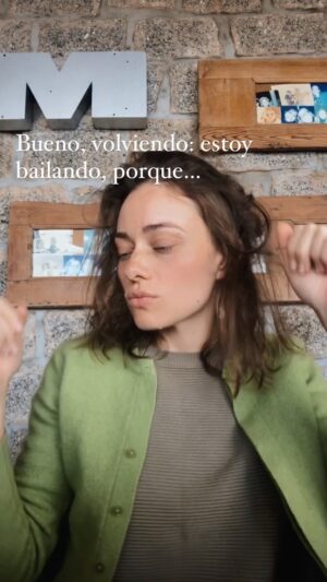 Mirella Granucci Instagram - Cansada de pelearla. Mejor bailar.