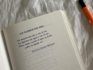 Miriam Martín Instagram - de todo corazón 101 poemas de amor