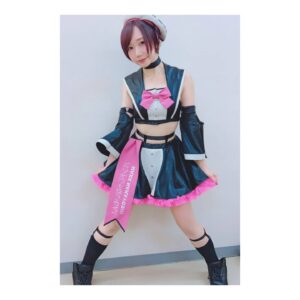 Misako Suzuki Instagram - ボディがら空き系のバンもん！新ライブ衣装🎀

M企画さんのお服が、以前から素敵だなあと思ってました。媚びとか大衆向けとは正反対にあるような、己の中の強過ぎる“かわいい”と“せくしー”を表すようなこだわりを感じていたからでした🎀

ものすごく親身にメンバーにもヒアリングしてもらいながら、めっちゃかわいいお衣装を作ってくださって本当に感謝…何よりM企画さんがチャレンジする気持ちも一緒に持ってくれているような気がしたのが、とても嬉しかったです🎀

私たちに関わってくれる人は、メンバーはもちろんチームの全ての方、スタッフさんやもんスター全員にとっても、“自分にとってのバンもん！”であれたら嬉しいなと思ってます🎀

前回に引き続き文が長い🎀