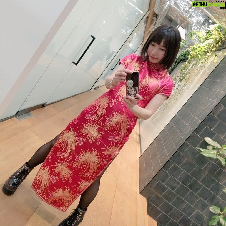 Misako Suzuki - 1.7K Likes - 近い間の特殊衣装系と私服まとめてみた。 #セーラー服 #メイド服 #ロリィタ #チャイナ服 #コスプレ #私服 #galfy #本日のサグ場ショット