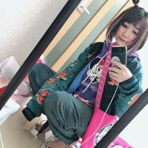 Misako Suzuki Instagram - 近い間の特殊衣装系と私服まとめてみた。 #セーラー服 #メイド服 #ロリィタ #チャイナ服 #コスプレ #私服 #galfy #本日のサグ場ショット