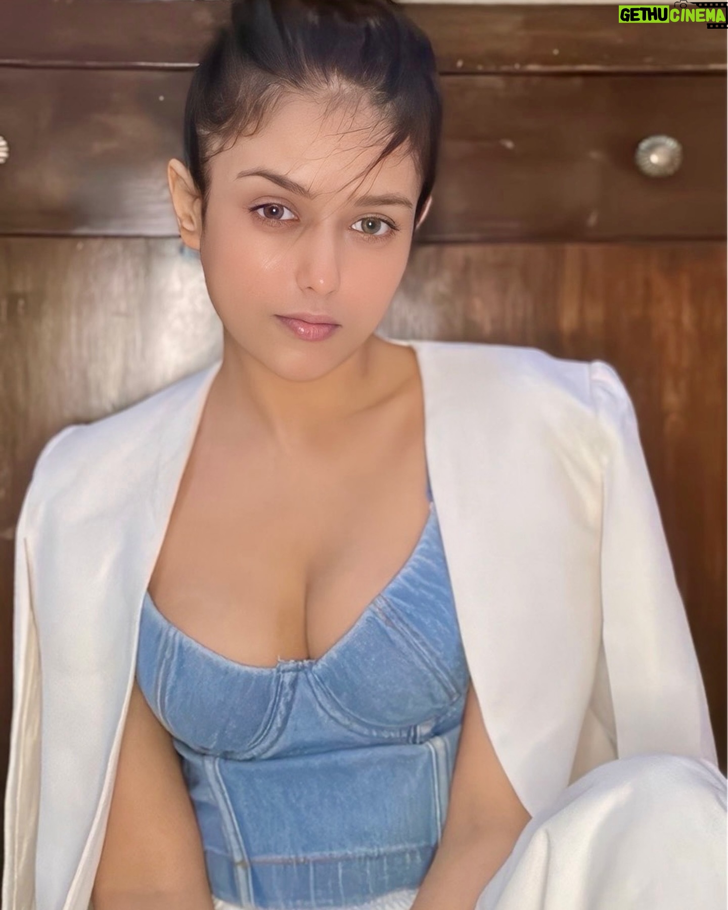 Mishti - 15K Likes - A photo dump day😅
#hotnessalert
