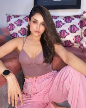 Mishti Instagram - Attitude with a dash of pink and some sunshine by the window 💕 #perfectsunday