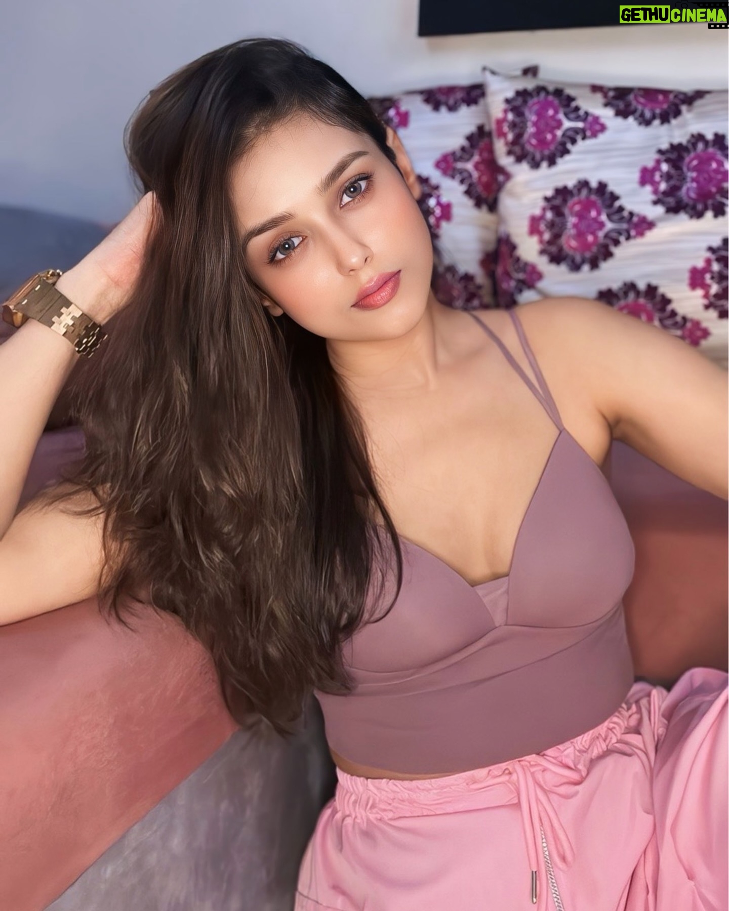 Mishti - 15.5K Likes - Attitude with a dash of pink and some sunshine by the window 💕 #perfectsunday