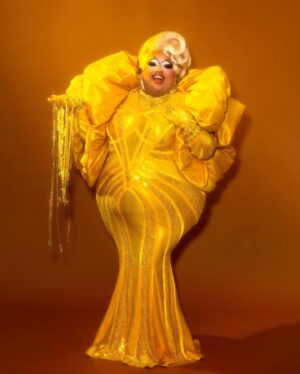 Mistress Isabelle Brooks Instagram - ✨LUXURIOUS✨
Category is Everybody say GLOVE!

👗: @patryq65 
📸: @closeyoureyesphoto 

#drag #dragrace #rupaulsdragrace