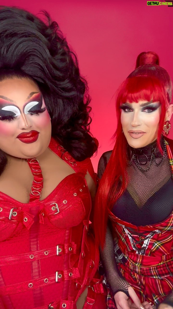Mistress Isabelle Brooks - 32.4K Likes - Please don’t cancel us 🙈👹 @the_planejane
NEW VIDEO OUT NOW! #drag #dragrace #rpdr #dragqueen