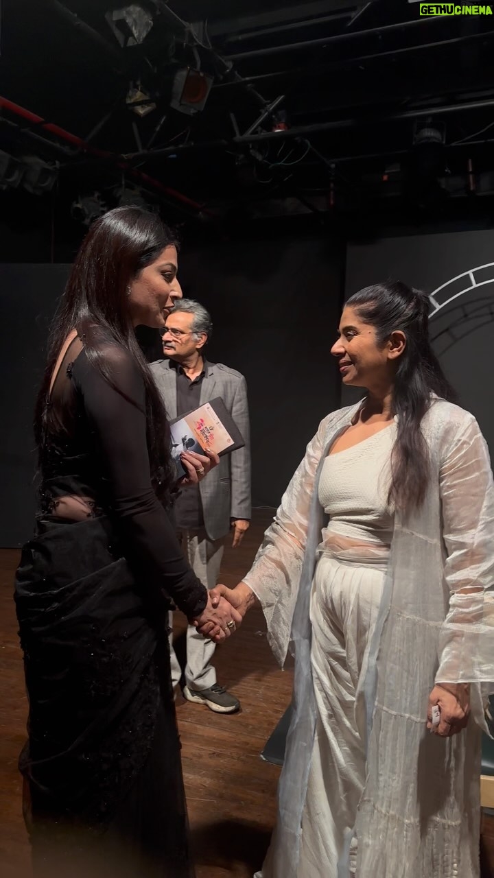 Mita Vashisht - 361 Likes - An experience beyond words ā¦.āØš«
Extremely overwhelmed & blessed to greet & meet an amazing human , an extremely talented, humble & versatile actress @mitavasisht maāam during her play LOVE REAL OR REEL ( SOLO) in NATIONAL SCHOOL OF DRAMA @nsd_official_ ā¤ļøš
Thank you @mitavasisht maāam for your knowledgeable session post play ⦠indeed a lifetime experience for me š¤š¤
#reels #reelitfeelit #instagram #instadaily #instalike #explore #explorepage #mitavashisht #actress #play #threatre #nsd #live