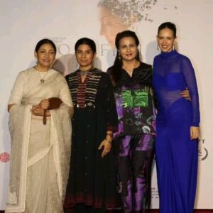 Mita Vashisht Instagram - GOLDFISH
A wonderful tender film with the most marvellous performances by the entire cast. 
Warm Congratulations to all, on screen and off screen who are a part of this film!!
#pushankripalani #thesplendidfilms #deeptinaval
#rajitkapur #kalkikoechlin 
#anuragkashyapdirector 
#goldfishthefilm
#mentalhealthawareness
