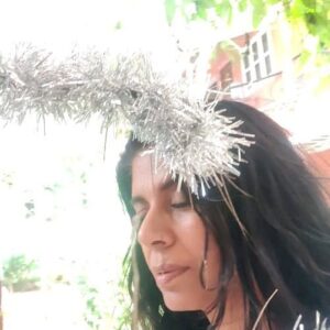 Mita Vashisht Instagram - MERRY CHRISTMAS, SEASONS GREETINGS!
Here  @innpondiville
In Auroville! 
My dear friends from when we did the play of Sri Aurobindo's 'Savitri' together, in 1993, Pravina and Shudip are the creators  of this beautiful homestay ....
...their love and warmth make it the closest to being home, when you're away from home ...