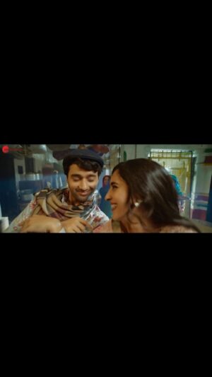 Mithoon Sharma Instagram - Sunday Playlist! 

Song is out, tune in now. 

#Gadar2 in cinemas now. 🎞️

@zeestudiosofficial @gadarmovie_official @iamsunnydeol @ameeshapatel9 @iutkarsharma @anilsharma_dir @anilsharmaprod @arijitsingh @shabinakhanofficial @quadri.sayeed @simratkaur_16 @manishwadhwa.in @zeemusiccompany @zee5 @zeecinema @zee5global