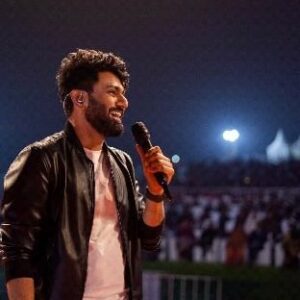 Mithoon Sharma Instagram - What an exhilarating experience at the #gopalpurbeachfestival , Odisha.

To the 50,000 plus audience who didn't move out till midnight and enjoyed,  thank you for all the ❣️ and for making this one of our most memorable concerts.

#mithoonlive