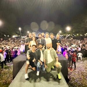 Mithoon Sharma Instagram - The energy last night at @mitaarohanfest in Pune was electrifying.
Can't wait to come back again🎉

#mithoonlive