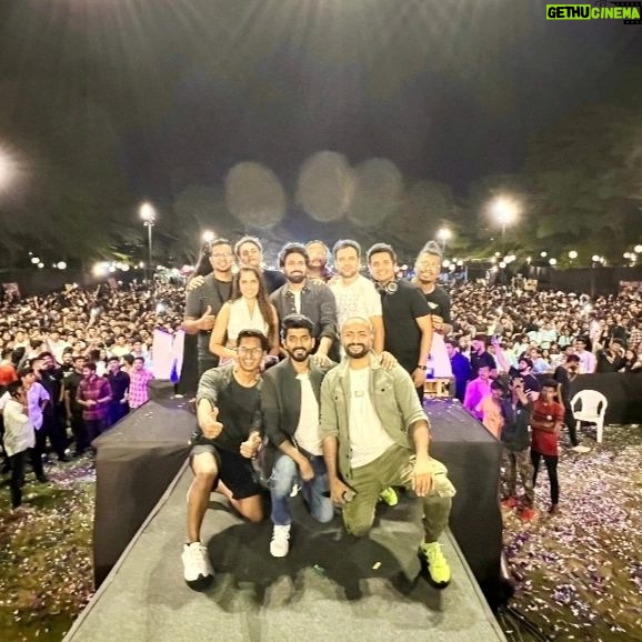 Mithoon Sharma - 9.4K Likes - The energy last night at @mitaarohanfest in Pune was electrifying.
Can't wait to come back again🎉
#mithoonlive