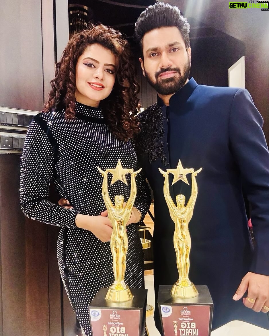 Mithoon Sharma - 13.8K Likes - Thank you #bigimpactawards for honouring us this year. @palakmuchhal3
Mithoon’s outfit designed by @thepankajkumarofficial and hairstyle by @hairbychetan