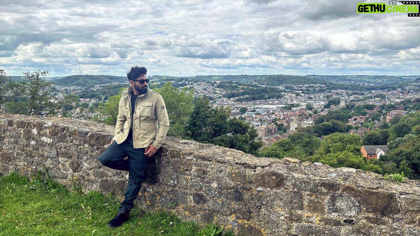 Mithoon Sharma - 9.3K Likes - At the right place