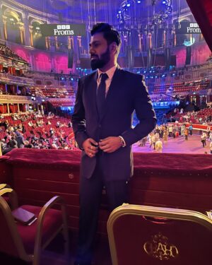Mithoon Sharma Instagram - At the Royal Albert Hall in London as Palak gives tribute to our Bharat Ratna Lata Mangeshkar Ji with the City of Birmingham Symphony Orchestra. #proudindian🇮🇳 #proudofmywife