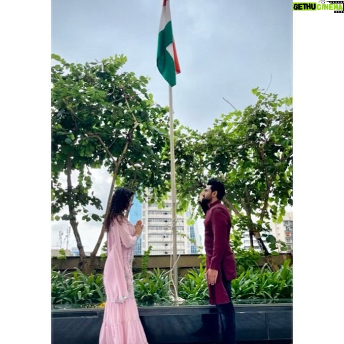 Mithoon Sharma - 13.6K Likes - वतन तुझे प्रणाम है तू शान है मेरी,
तू ही है घर तू ही बसर, पहचान तू मेरी।
आप सभी देशवासियों को हम दोनों की ओर से स्वतंत्रता दिवस पर बधाई ।
#IndependenceDay #77YearsofIndependence #AazadiKaAmritMohotsav #BharatMataKiJay #VandeMatram