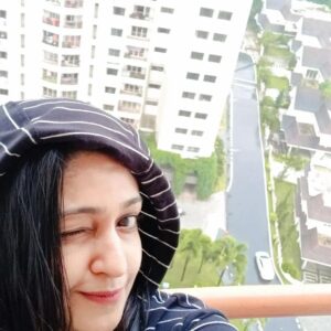 Mithra Kurian Instagram - Enjoying the weather 💃💃💃😍🤩