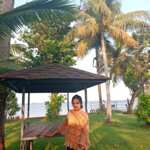Mithra Kurian Instagram - No matter what happens, enjoy life💃

#lifestyle #enjoylife #befree #chill