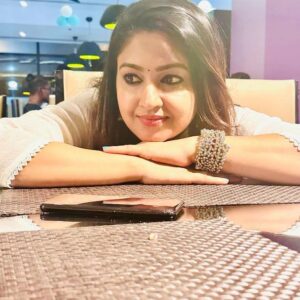 Mithra Kurian Instagram - Allow love into your life to be truly happy and free

#happiness #friends #photooftheday #cute #me #instagood #picoftheday #love #beautiful #smile