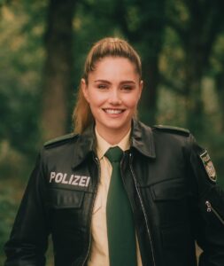 Mitsou Jung Most Liked Photos and Posts