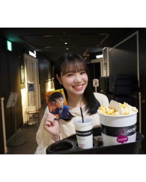 Mizuta Shiori Instagram - ⠀
⠀
⠀
お仕事前に朝の8時過ぎから行ってきました😂🎞️
⠀
今回も良すぎた！！！もう一回観たいくらい！！！
⠀

#名探偵コナン#100万ドルの五綾星 #映画館#映画