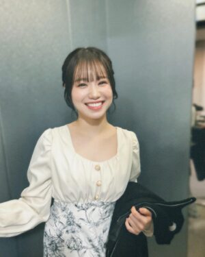 Mizuta Shiori Instagram - ☺️😊