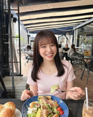 Mizuta Shiori Instagram - ☺️🥗🍞

⠀
⠀

#難波カフェ#難波ランチ#堀江カフェ #堀江ランチ#大阪ランチ
