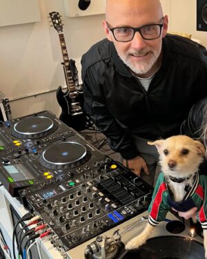 Moby Instagram - Special Moby Pod is up now about the history of DJing and …Lindsay & Bagel’s first DJ lesson..

@djmagofficial @technics_global @resident_advisor @beatport @mixmag @edm @edm_maniac @xlr8r_official @thisisransomnote @dancingastro @electronicbeats @humancontentpods