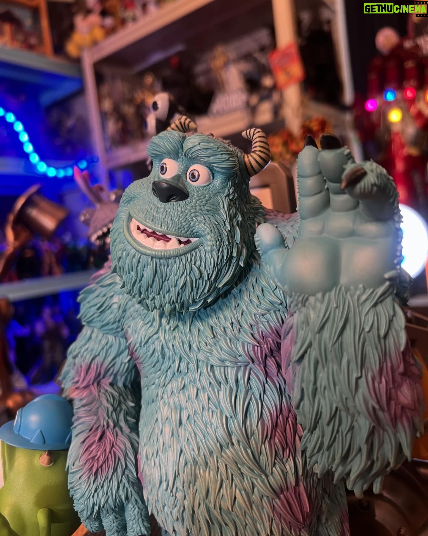 Mocomichi Hayami - 5.4K Likes - MONSTERS INC🚪
家に遊びに来ました
#disney
#pixar
#monstersinc
#ironstudios
#figure
#actionfigures
#statues
#statue
#collection
#collector
#マイクワゾウスキ
#サリー
#ブー
#ランドール