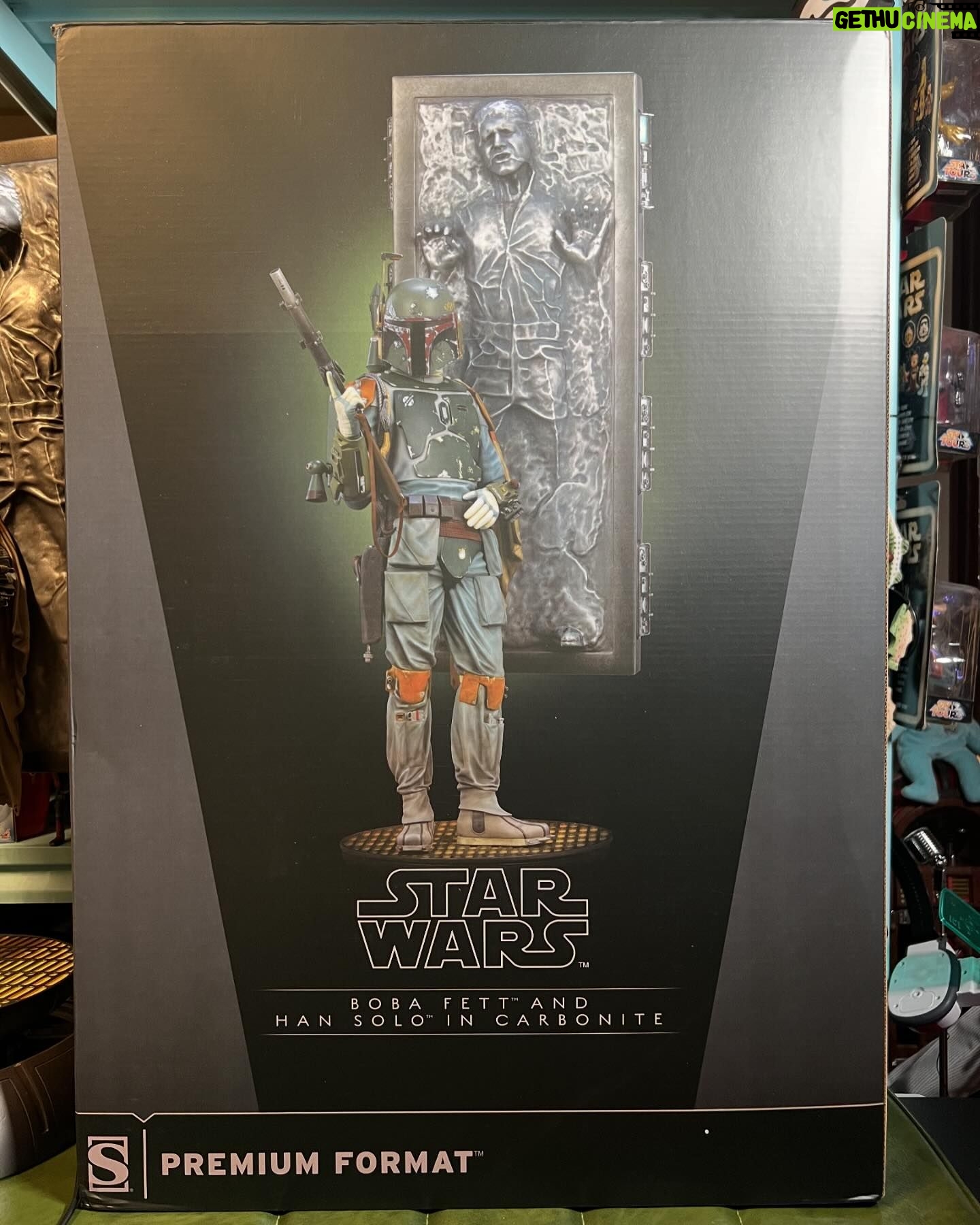 Mocomichi Hayami - 2.4K Likes - STAR WARS
BOBA FETT AND HAN SOLO IN CARBONITE
MAY THE FORCE BE WITH YOU
#starwars
#disney
#bobafett
#hansolo
#figure
#actionfigure
#statue
#collection
#collector