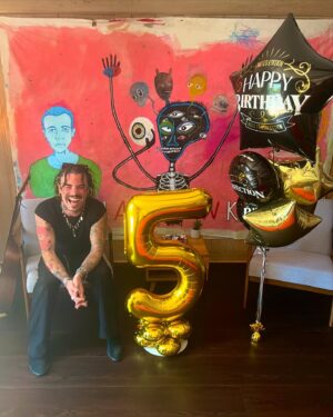 Mod Sun Instagram - Today marks 5 years of sobriety for me. The last 365 days of this journey were the hardest ones yet, but I stayed strong. I wouldn’t be here right now if I didn’t get sober. I’m an addict, I have a disease,   I live with it everyday…but I don’t live with the shame of letting it win. Sobriety hasn’t gotten easier with time, but asking for help has…my friends, my family,   god help me every single day. I still go out to bars, I still go to parties,   I’m still surrounded by drugs   alcohol all the time…being sober to me doesn’t mean “less fun”, it really means how can I have more fun with no assistance. I share all this to say, if you’re feeling lost or like the light around you is being dimmed, make a change. Sobriety works. You can look at my trajectory of life in the last 5 years   clearly see my dreams coming true like never before. I had to step away from everything this year to really get back to my light. Last August I was considering taking a break from music, I was just gonna spend the next couple years painting   directing…I went back home to Minnesota for a month   in that time I found purpose again. I came back to California   started making my next album. The only desire was to make songs I’ve been trying to make since I was a kid. I didn’t feel the need to outdo myself or any previous success, my intentions were pure. It turns out, that’s all I needed to make my favorite songs yet. I think it’s time to start sharing what was created. I got endless love for each   every one of you…let’s keep this story going. New music is right around the corner 🧡