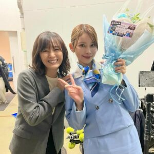 Moe Yuki Instagram - 新空港占拠、最後までご視聴いただき、ありがとうございました🤍🩵

温かいメッセージも沢山頂けて、
すごく嬉しかったです🥰

最後一緒に写真を撮ってくれた、奥貫薫さん😌
撮影期間中ずーーっと一番お喋りさせてもらって、
似てるところがいっぱいあって、
毎回きゃっきゃと騒いでしまいました🥺
大好きです♡

まゆとも最後一緒に撮れた❣️
まゆカメラ最高👏

そして、久留米さん、、
最終回、、、ごめんなさい🫢🫢笑

最後に、宇和島さんと獣のお面もかぶれて嬉しかったです✨

本当に沢山の方に応援して頂けて、
感謝の気持ちでいっぱいです♡
引き続き、宜しくお願いします☺️

#新空港占拠