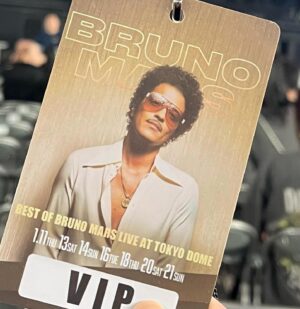 Moe Yuki Instagram - 楽しかった思い出☺️🤍🩵
よーく見ると👀右脚に絆創膏🩹

#brunomars