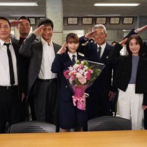 Moe Yuki Instagram - こんばんは🌙トクメイ！を最後までご覧頂き、ありがとうございました🥰

最後は、刑事課の皆さんと一緒に♡

#トクメイ
#トクメイ警視庁特別会計係 
@tokumei.ktv