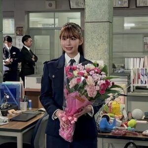 Moe Yuki Instagram - こんばんは🌙トクメイ！を最後までご覧頂き、ありがとうございました🥰

最後は、刑事課の皆さんと一緒に♡

#トクメイ
#トクメイ警視庁特別会計係 
@tokumei.ktv