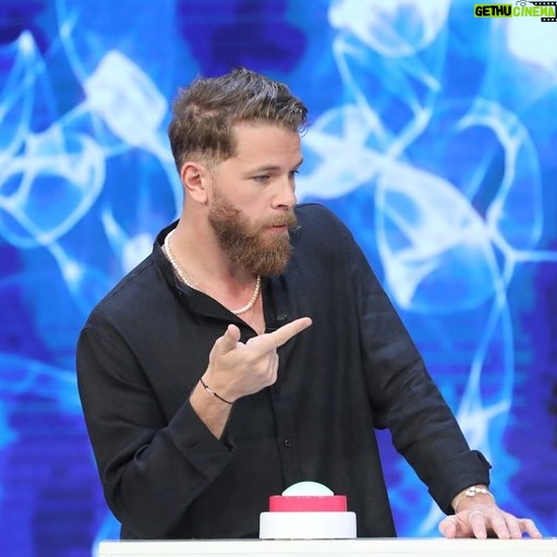 Mohamed Mrad - 30.8K Likes - المتميز محمد مراد ضيف برنامج فكرة سامي الفهري هذا السبت