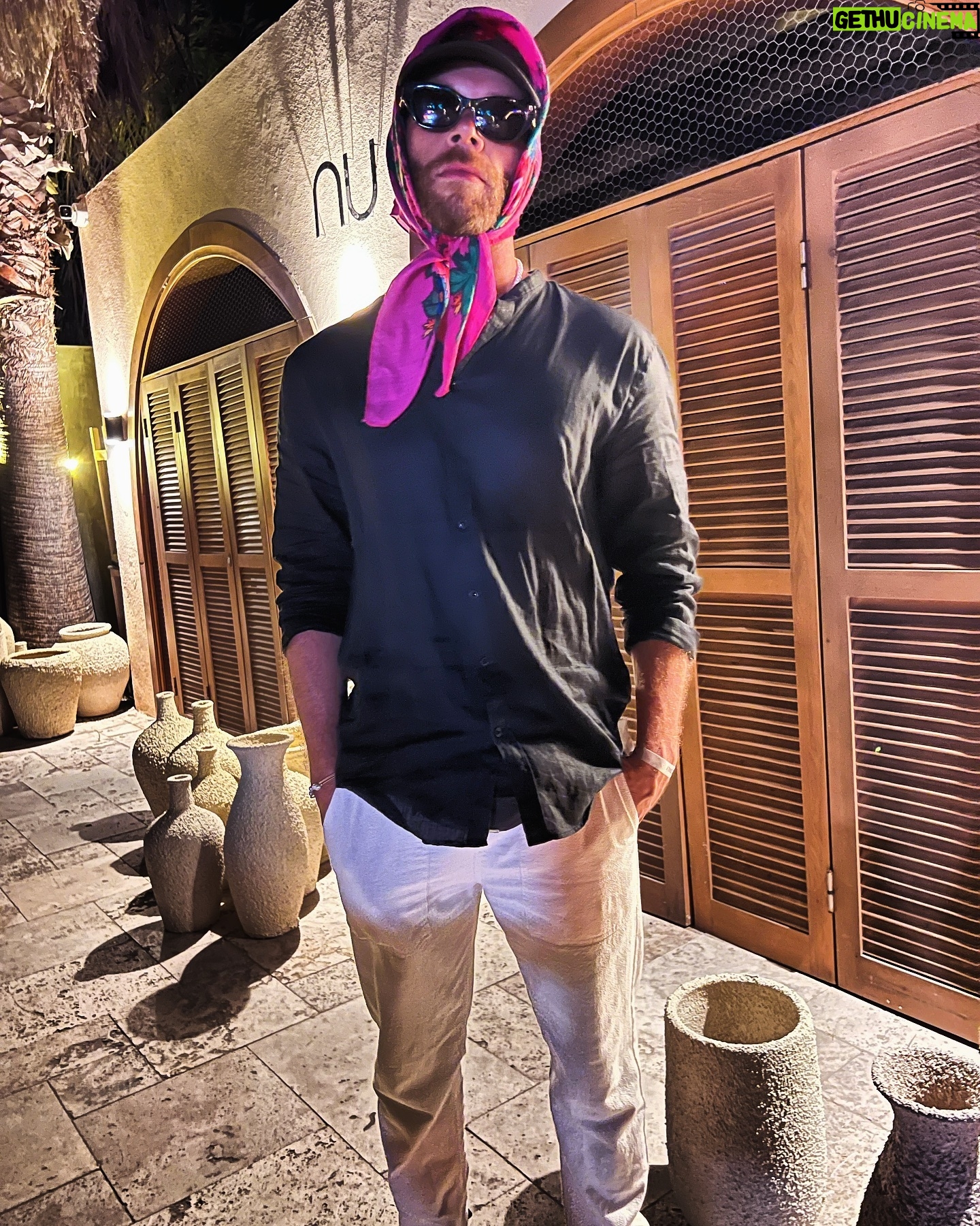 Mohamed Mrad - 15.5K Likes - الشقيقة لموضة..
@gatesofagartha
@celio_benormal_tn