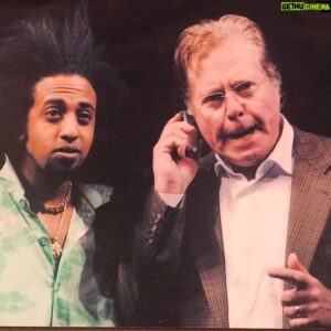Mohamed Outaka Instagram - البرنس حسين فهمى ❤️ مسرحية ذكى فى الوزاره  2008
إخراج استاذ الاساتذه عصام السيد ❤️ تأليف الكبير اوى استاذ لينين الرملى ❤️
شكراً جزيلاً لصندوق الذكريات الجميل @faroukkasem ❤️ #حسين_فهمي #المسرح_القومي