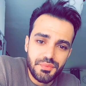 Mohammad Reza Zhaleh Instagram - .
«عنوان اش با شما...»
.
اصرار خیلی خیلی زیاد شما عزیزان منو برآن کرد 
با خجالت زدگی تمام مِن بعد استوری هایی که مورد توجه شما قرار میگیره در قالب پست مجدداً منتشر کنم 
البته با نظر سنجی شما خانواده میلیونی ژاله
﴿باقی بقایتان ژاله فدایتان﴾
😉
@mr.zhaleh 
#محمدرضاژاله
#محمدرضا_ژاله
#محمد_رضا_ژاله
.
(با احترام فراوان به تاکسیرانان گرامی)
🌹
